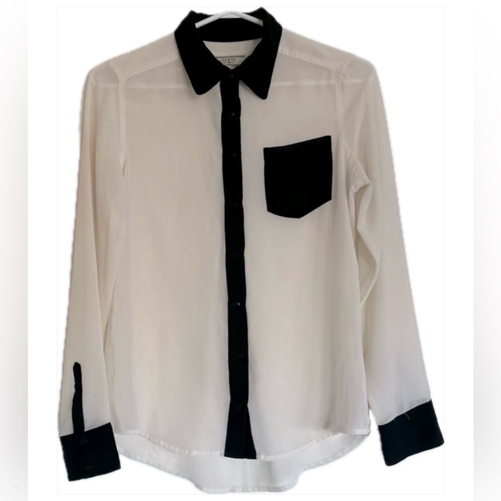 2/$15❤️Guess classic blouse